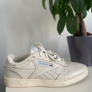 Women Size 7.5 Reebok Court Advance Sneaker MemoryTech Ortholite Comfort Footbed